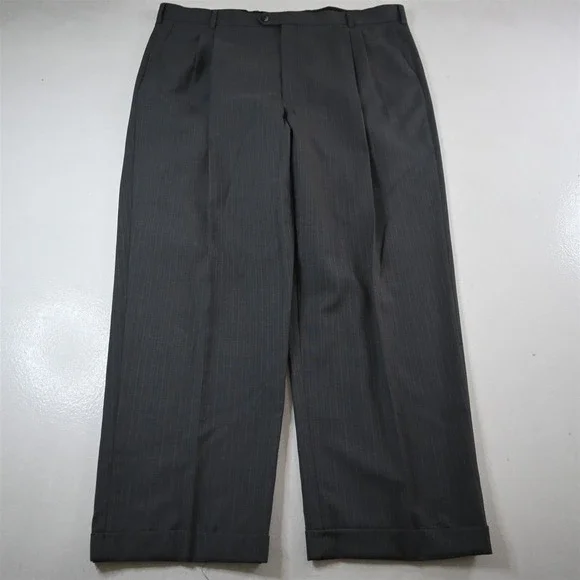 Kilburne & Fitch 48L 42x32 Gray Striped Mens Jacket Pants Suit